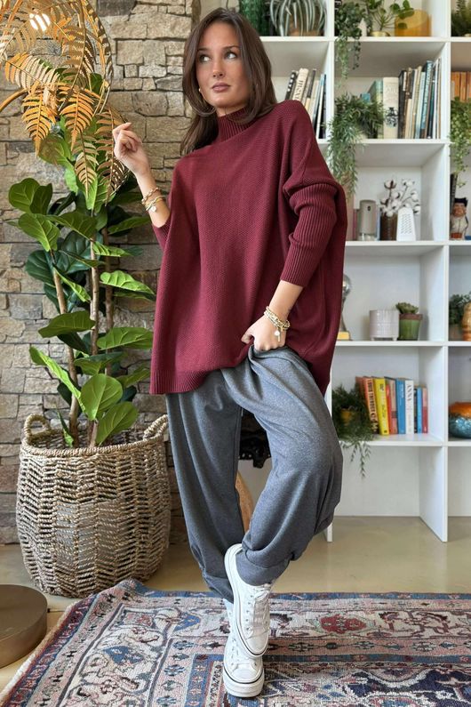 Charli Honeycomb Oversized Turtle Knit Burgundy